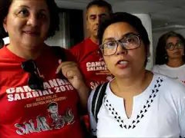 Paralisação dos docentes da UESPI